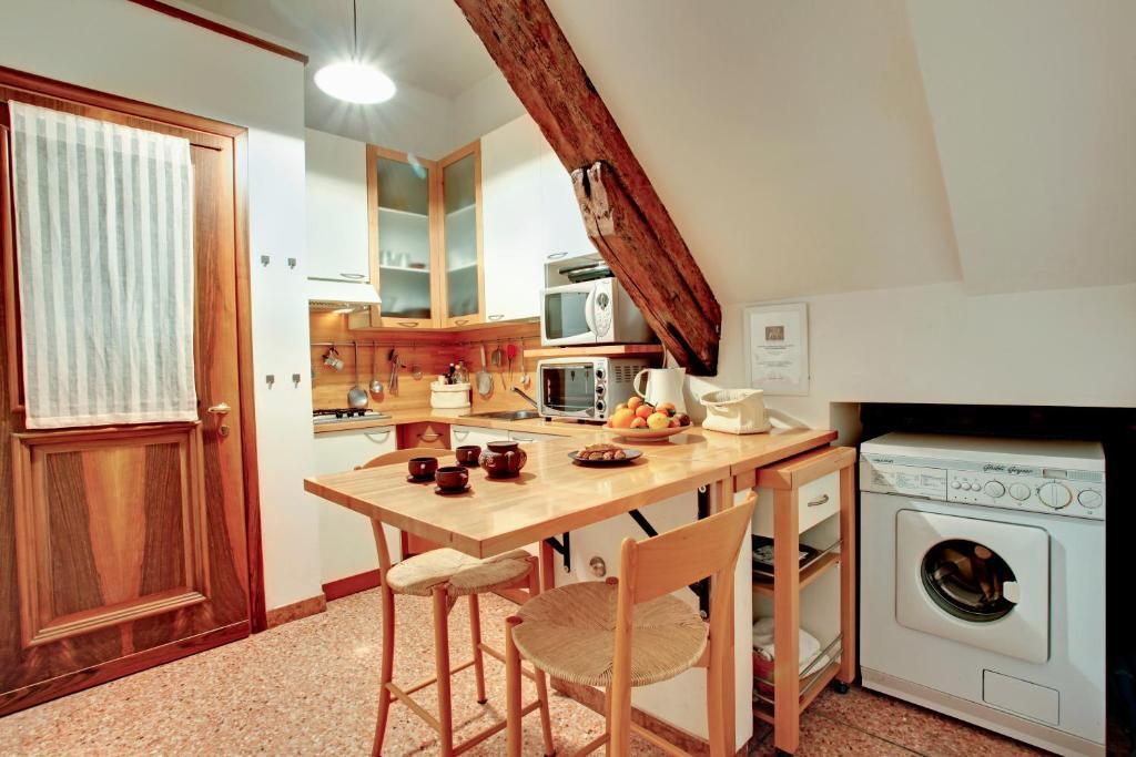 Ca' Cortigiane Suite Venice Bilik gambar